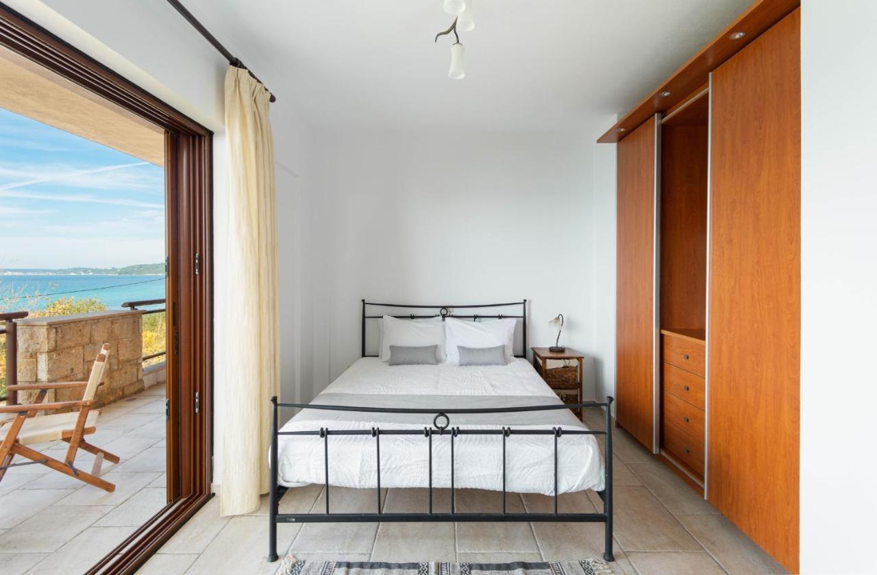 Seagrove, Beachfront Villa In Possidi #Feelslikehome Skála Foúrkas Eksteriør bilde